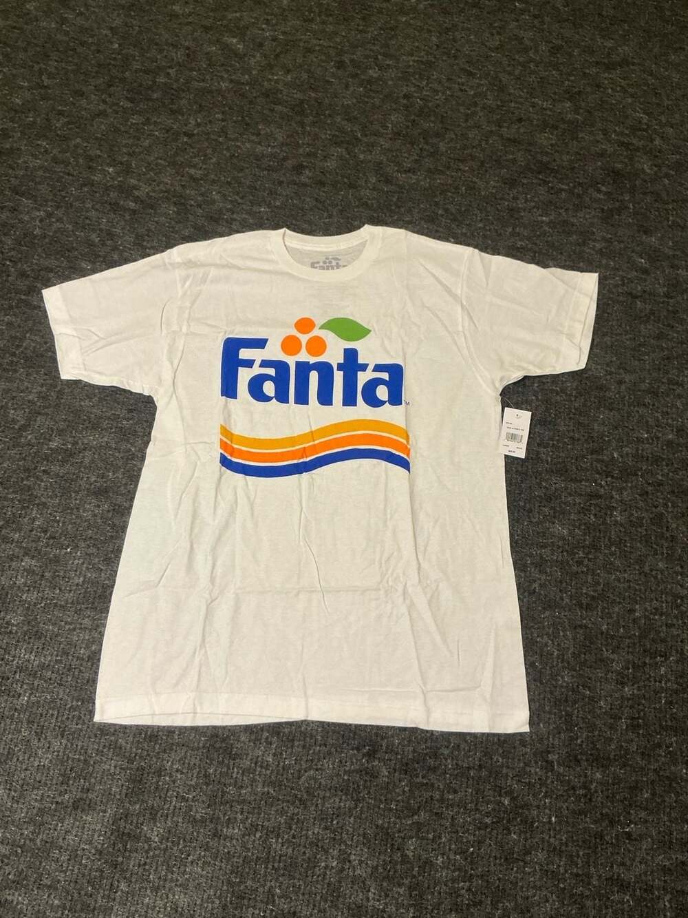 Fanta Retro Orange Logo Graphic White T-Shirt Size Large New with Tags